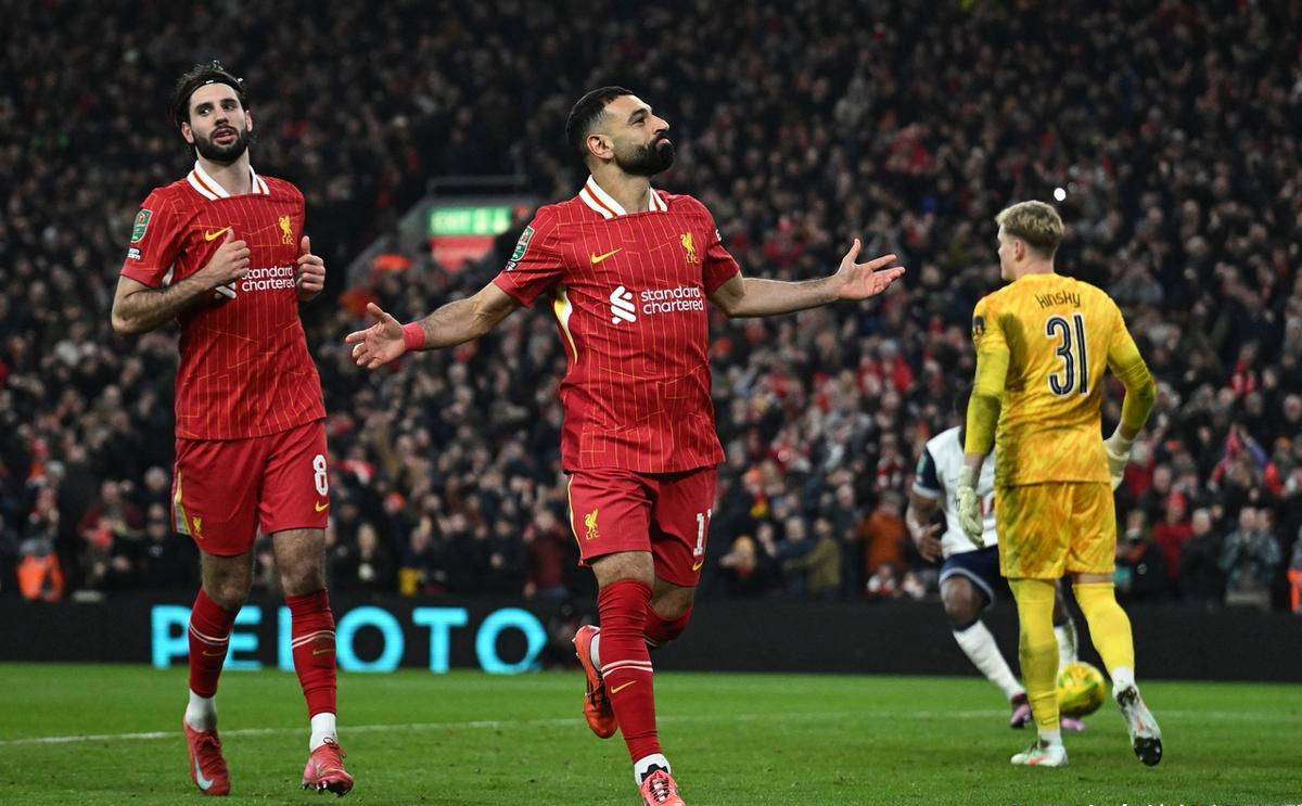 开云下载-利物浦力挺，成功晋级欧洲赛事，掌声雷动