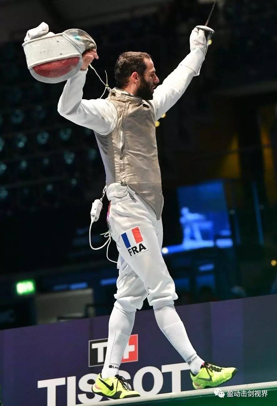 开云平台-阿尔巴尼亚击剑队员斩获奖牌，引发热议